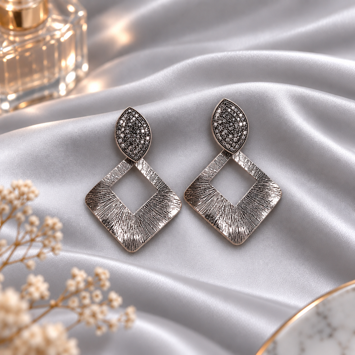 Misty Leaf- Metallic Dangler earrings