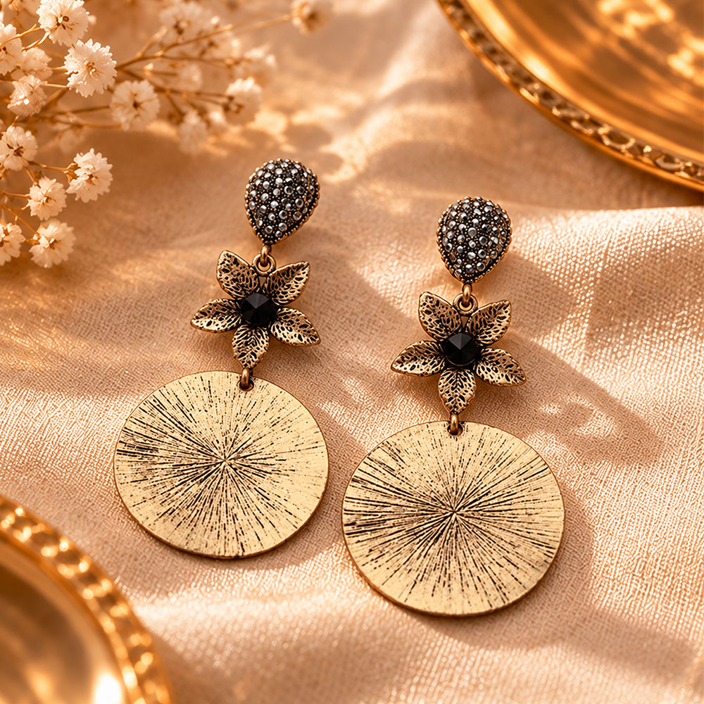 Meadow Etch- Metallic dangler earrings