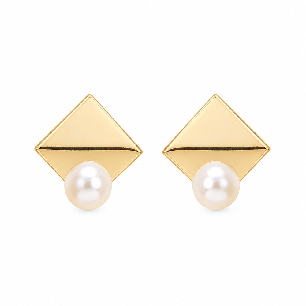 Pearly Gem- Pearl and metal stud earrings