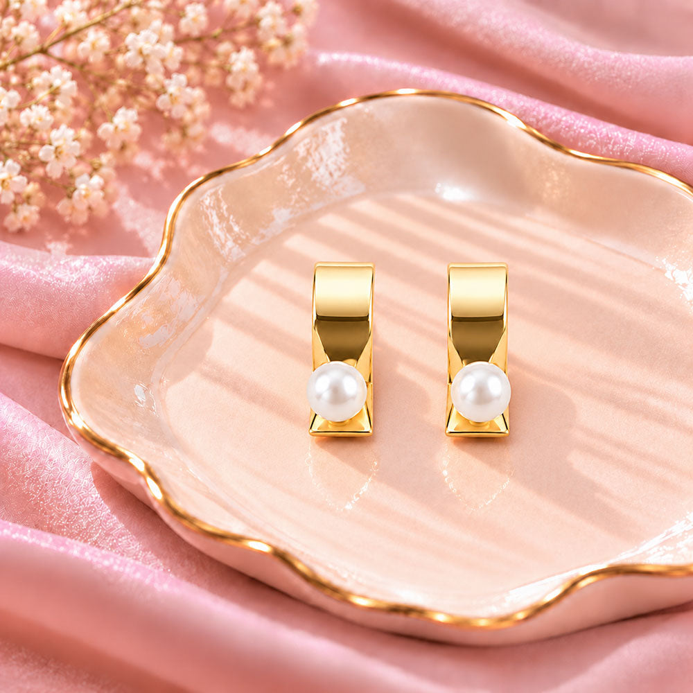 Pure pearl- Pearl studded stud earrings