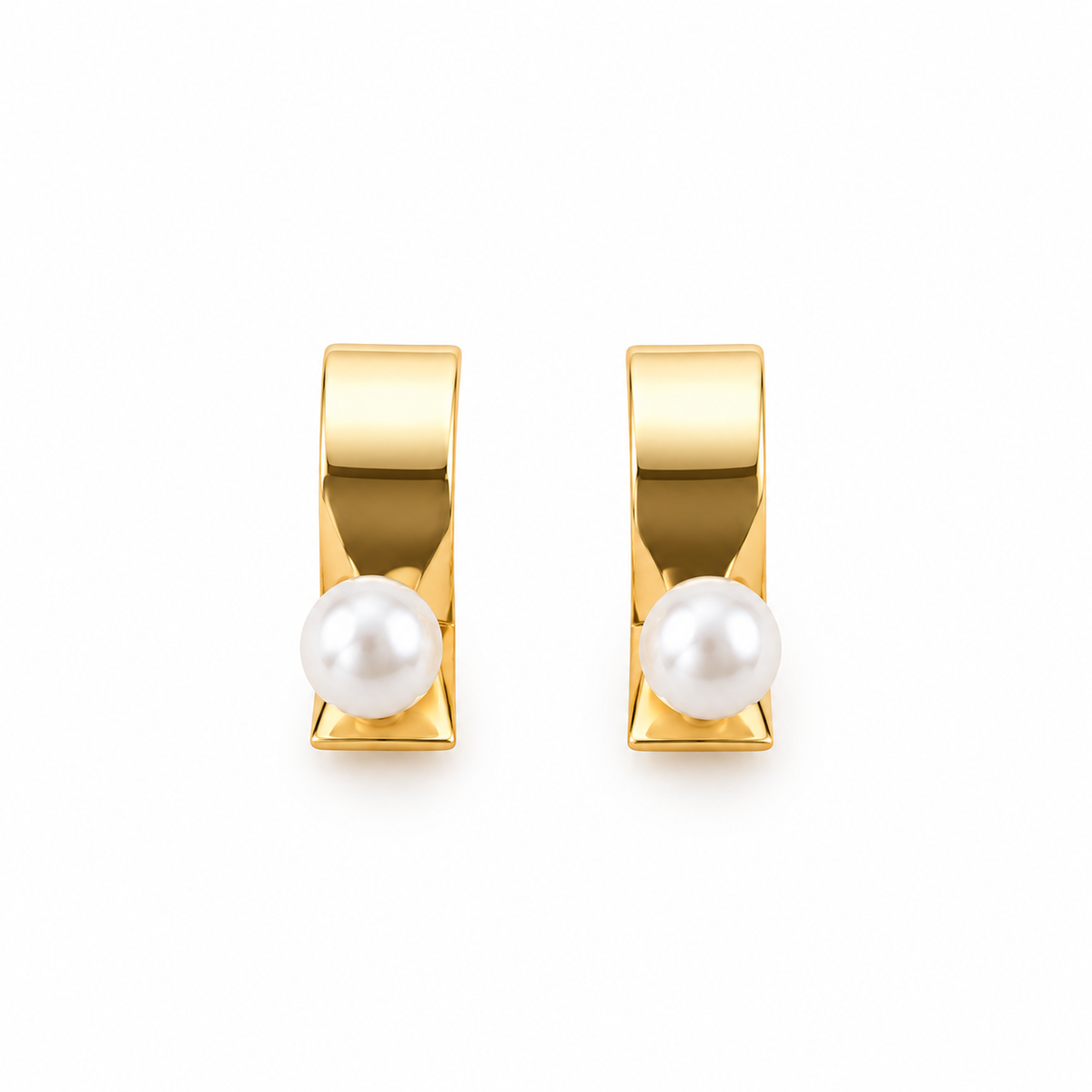 Pure pearl- Pearl studded stud earrings