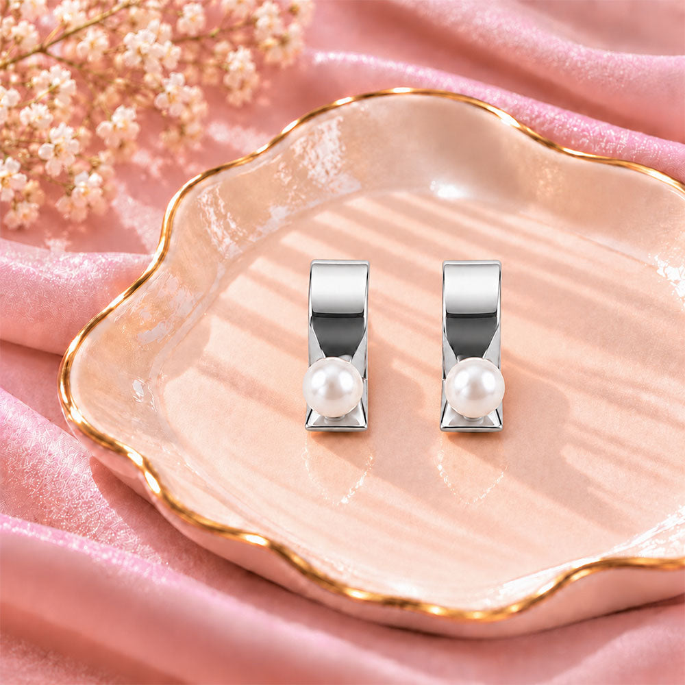 Pure pearl- Pearl studded stud earrings