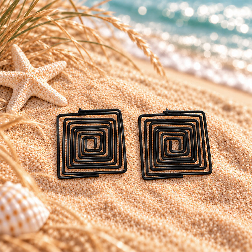 Swirly shine- Swirly stud earrings