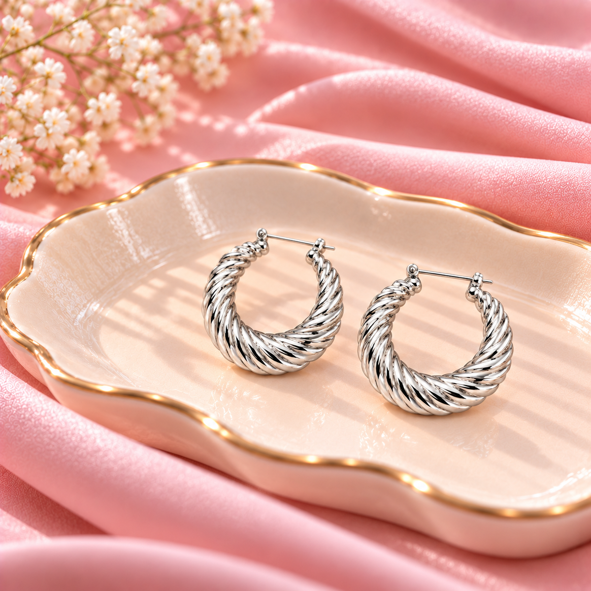 Arc Light- Silver hoops earrings