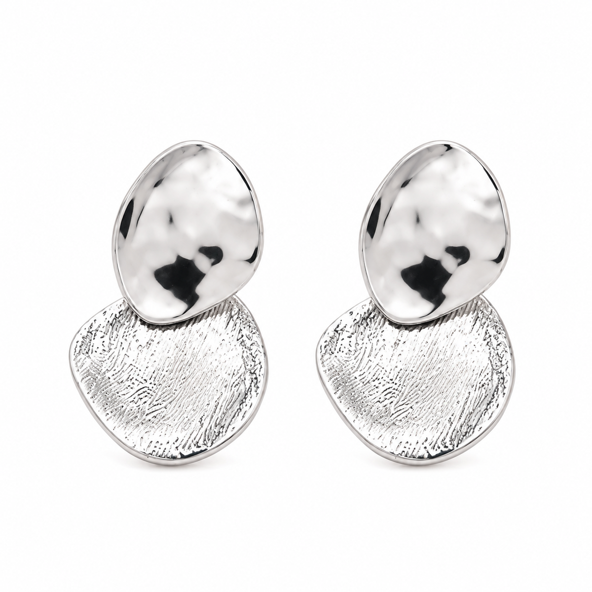 Lume edge- Metallic dangler earrings