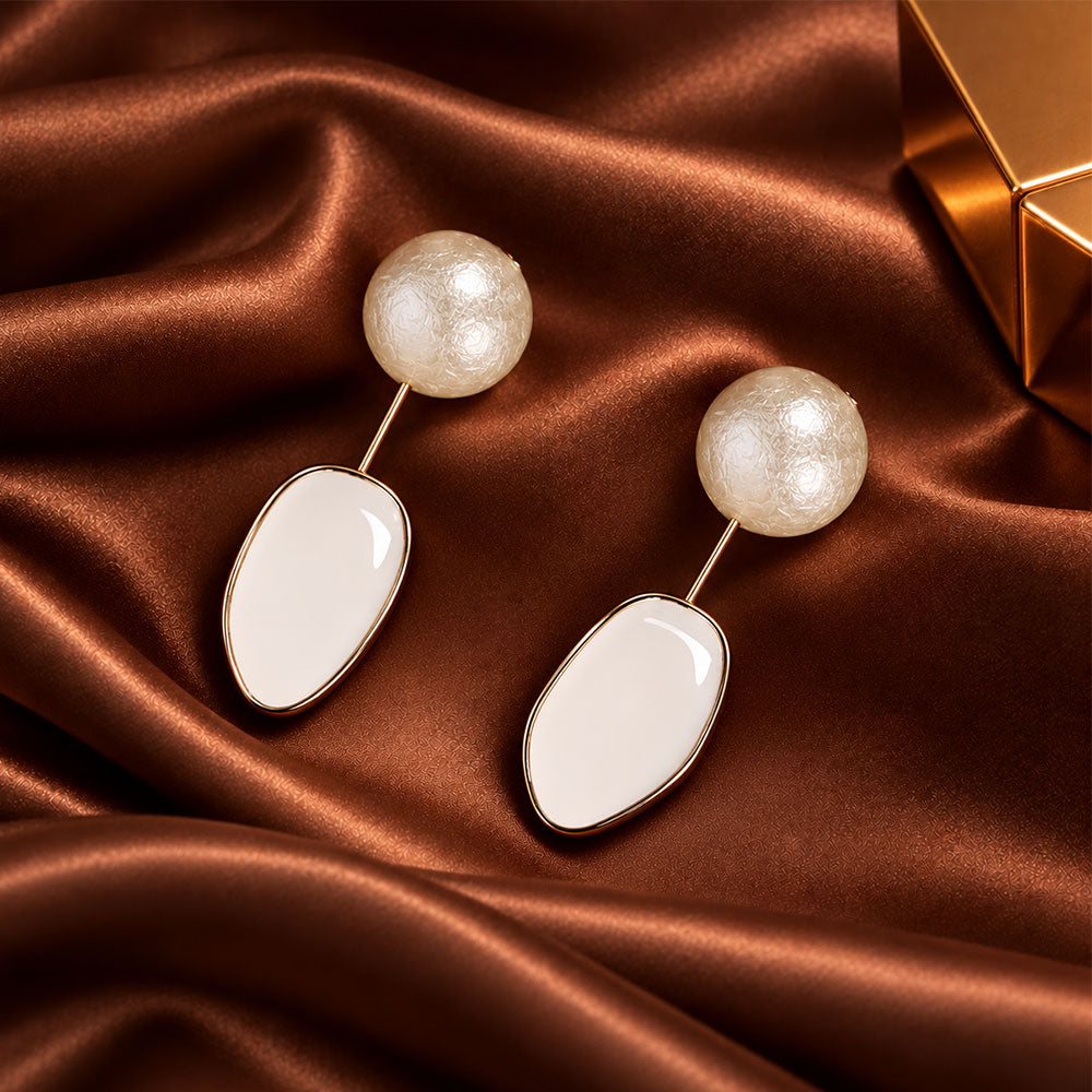 Moon Mystery- Sleek dangler earrings