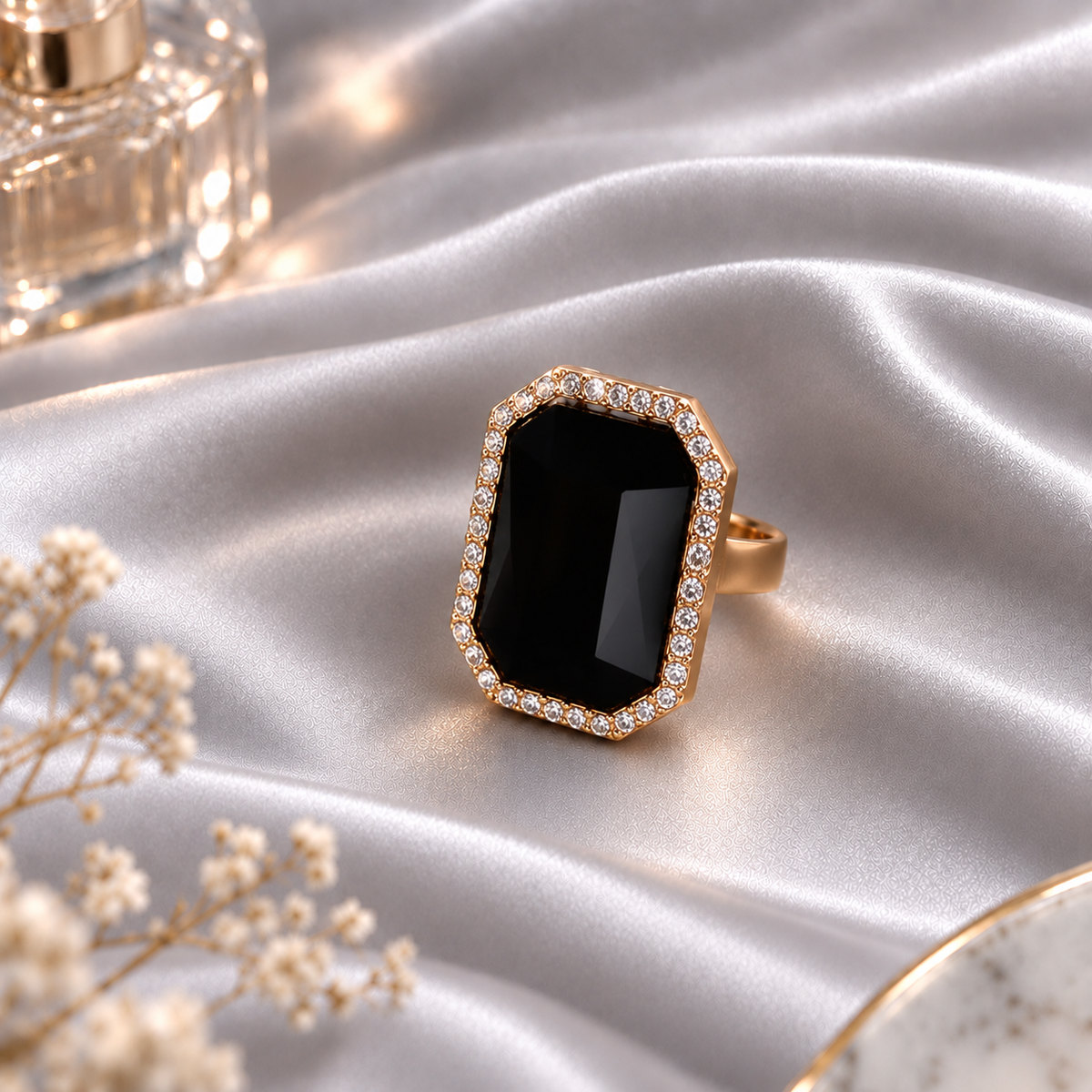 Auric Glow- Stone studded ring