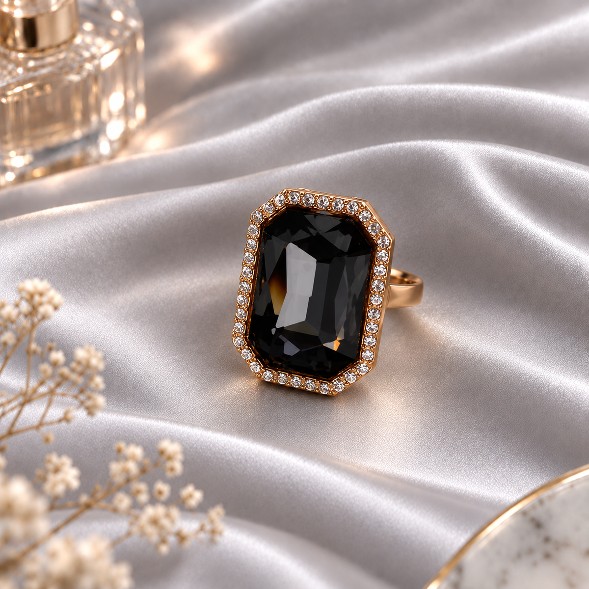 Auric Glow- Stone studded ring