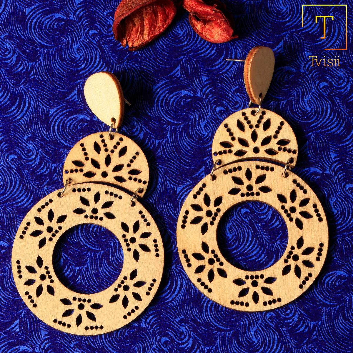 Tropic Vein- Wooden dangler earrings