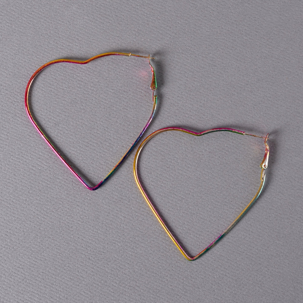 Pure Line- Heart Shaped shoop earrings