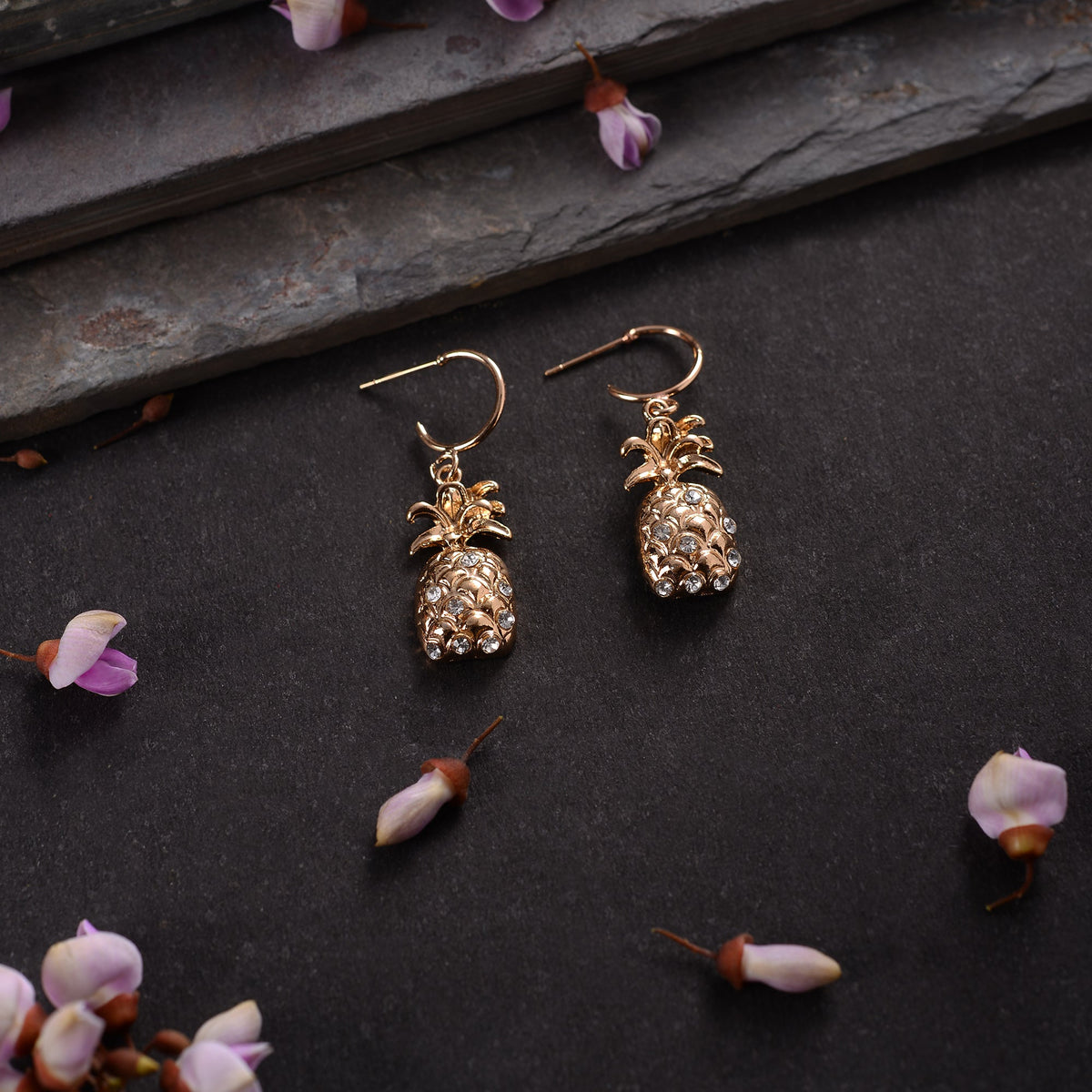 Golden Edge- Golden Dangler Earrings