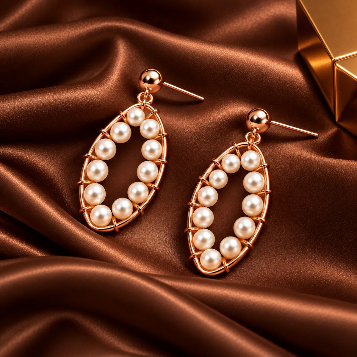 Golden Weave- Golden framed pearly dangler earrings